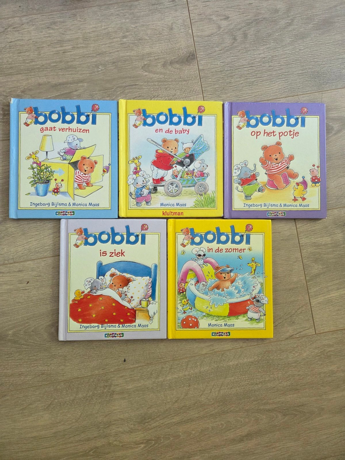 5 boekjes over Bobbi, Monica Maas, Ophalen, Zo goed als nieuw, Ingeborg Bijlsma & Monica Maas, 2 tot 3 jaar