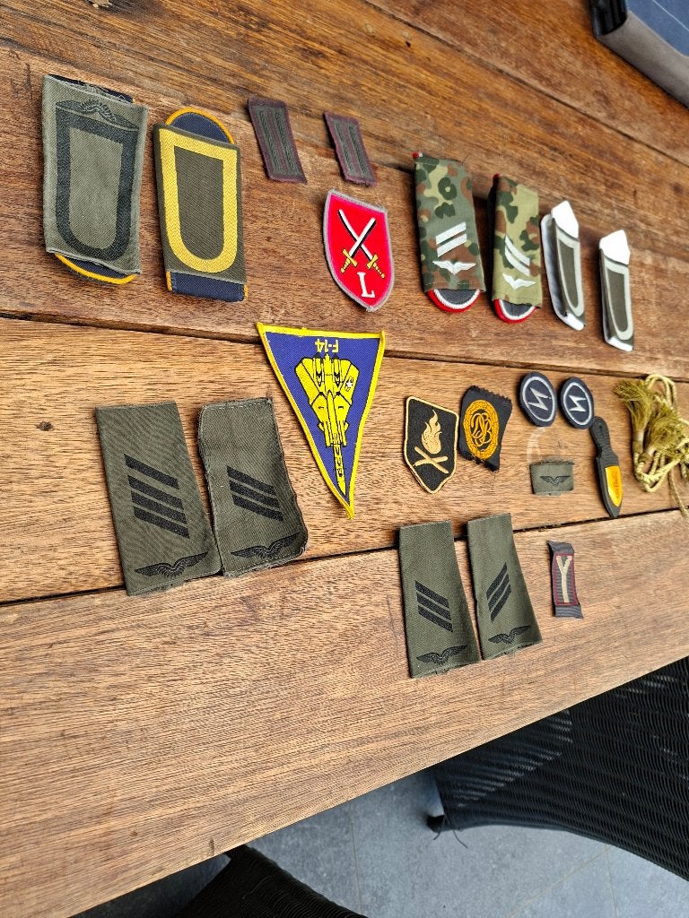 Partij insignes, Ophalen of Verzenden, Overige soorten, Overige gebieden, Embleem of Badge