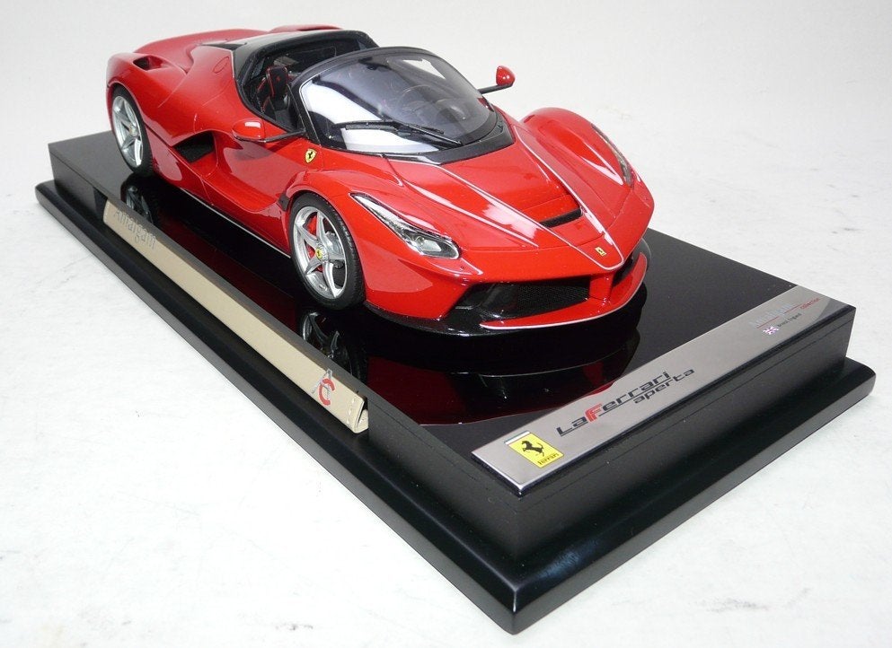 Ferrari LaFerrari Aperta Rood 1:18 van Amalgam, Ophalen of Verzenden, Nieuw, Auto, Overige merken