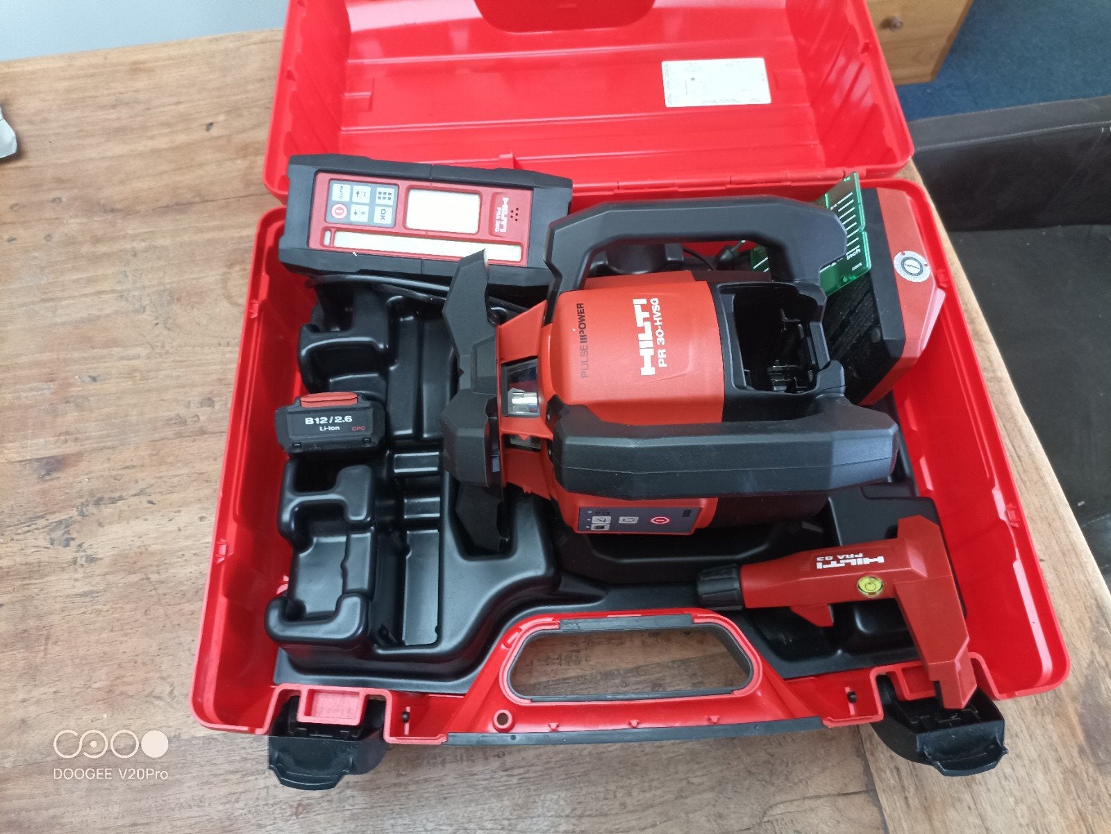 Hilti Laser PR 30-HVSG met PRA 30G ontvanger GROEN, Doe-het-zelf en Verbouw, Meetapparatuur, Ophalen of Verzenden, Afstand