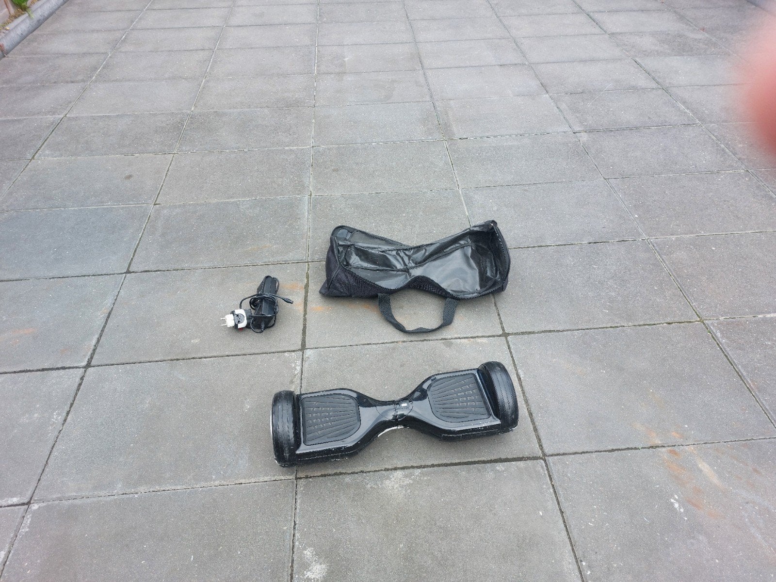 Hoverboard met oplader en draagtas - Zwart, Ophalen, Gebruikt, Elektrische step (E-scooter), Onbekend