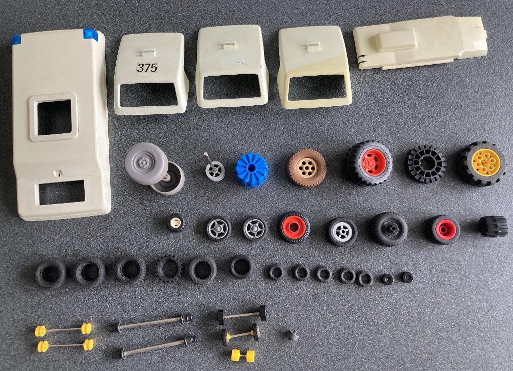 Playmobil auto onderdelen dak band wiel walkie-talkie camera, Ophalen of Verzenden, Zo goed als nieuw, Losse onderdelen
