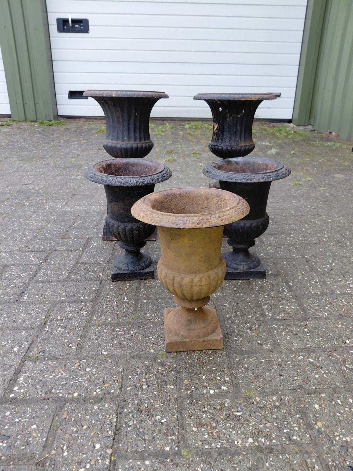 gietijzeren bloempotjes, Tuin en Terras, Ophalen of Verzenden