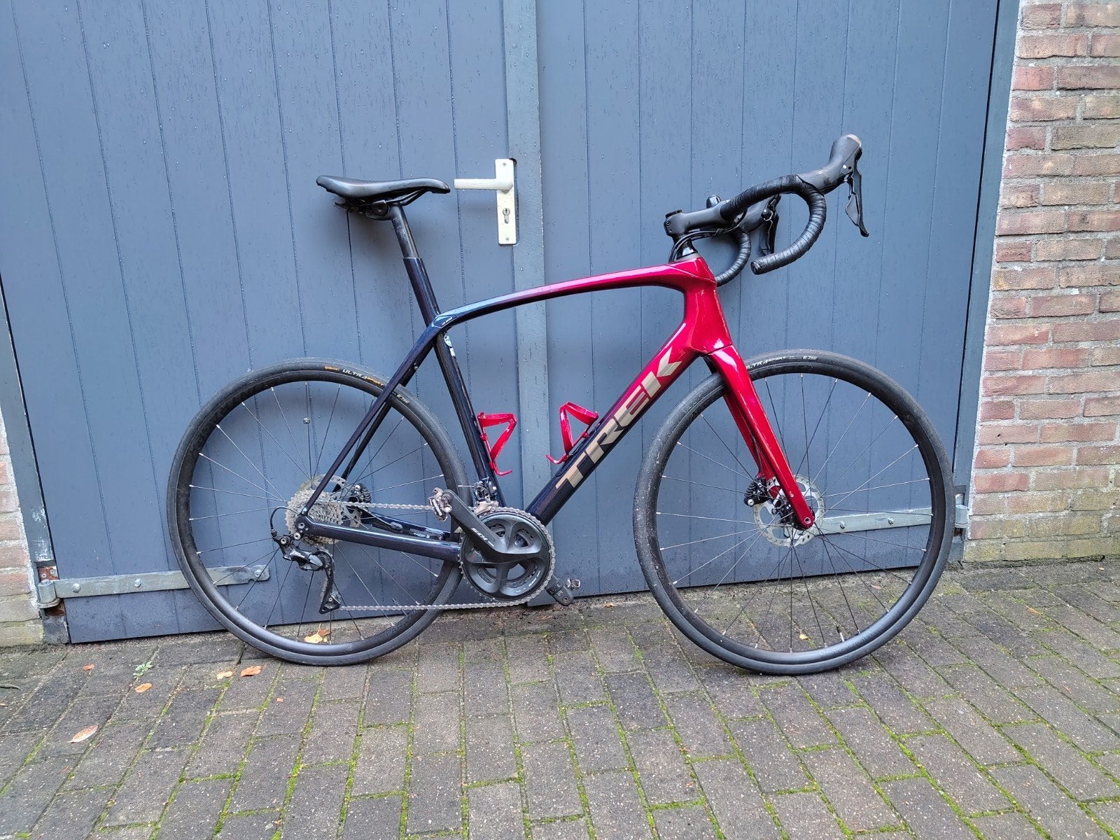 Trek Domane SL5 racefiets 2022 - Shimano 105 - Framemaat 58, Carbon, 57 tot 61 cm, Meer dan 20 versnellingen, Schijfrem