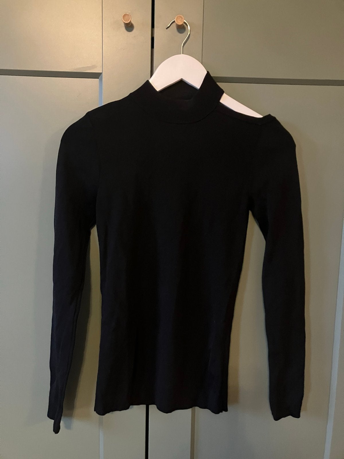 Nik&Nik Trui met opengewerkte hals, zwart maat 176, Ophalen of Verzenden, Gebruikt, Meisje, Trui of Vest