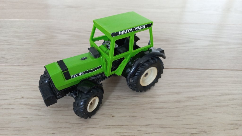 SIKU Deutz Fahr DX 86, Ophalen of Verzenden, Gebruikt, Tractor of Landbouw, SIKU