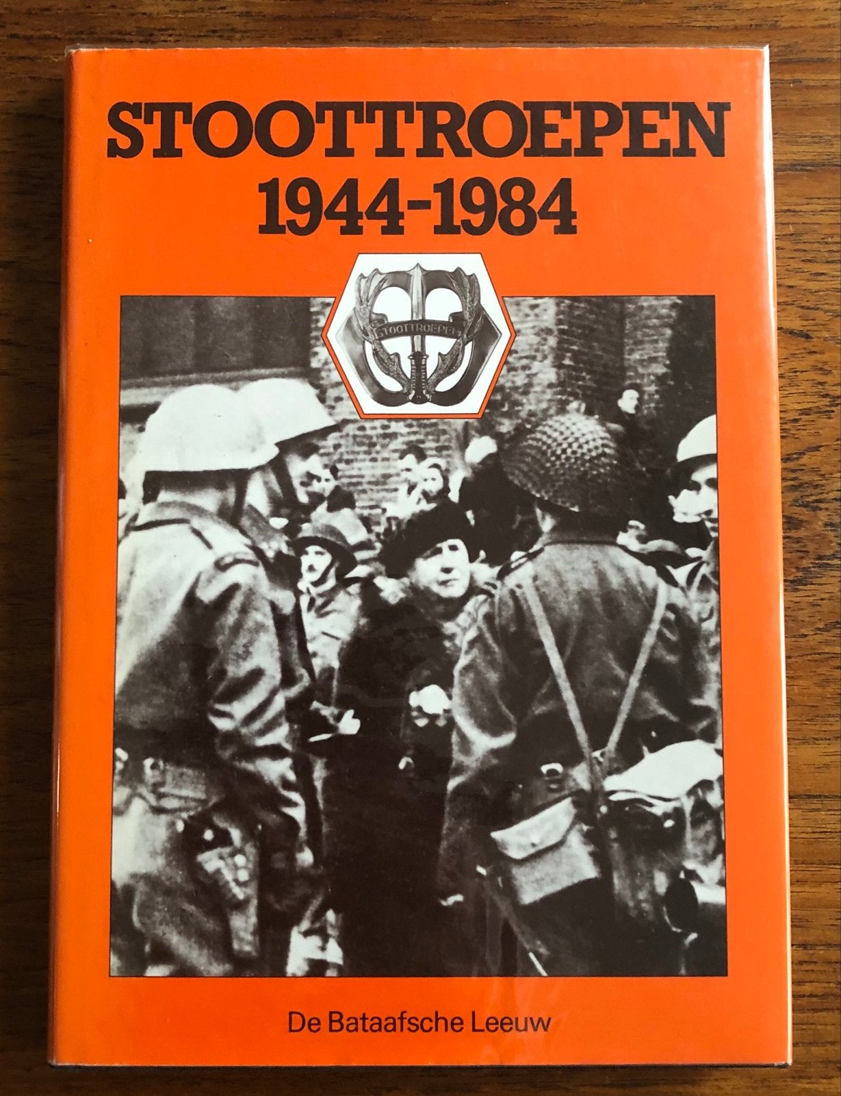 Stoottroepen 1944-1984 - Gedenkboek oa inzet Indië KNIL, Ophalen of Verzenden, Landmacht, Nederland, Boek of Tijdschrift