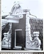 Amsterdam 1974, geveltop Claes Claesz.-hofje gerestaureerd, Verzenden, 1960 tot 1980, Gebruikt, Gebouw
