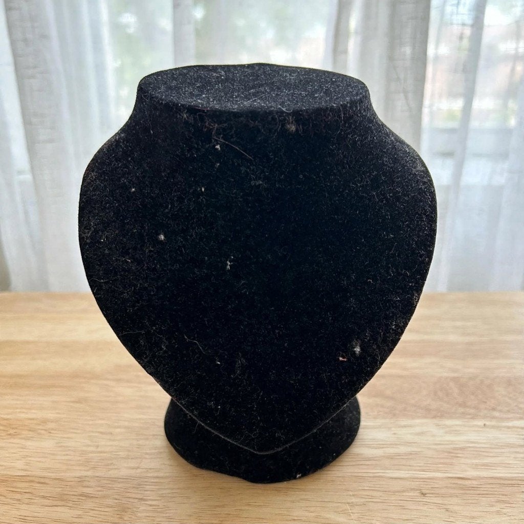 Vintage Zwarte Fluwelen Sieradenbuste - 16,5 cm, Ophalen of Verzenden, Gebruikt, Overige typen