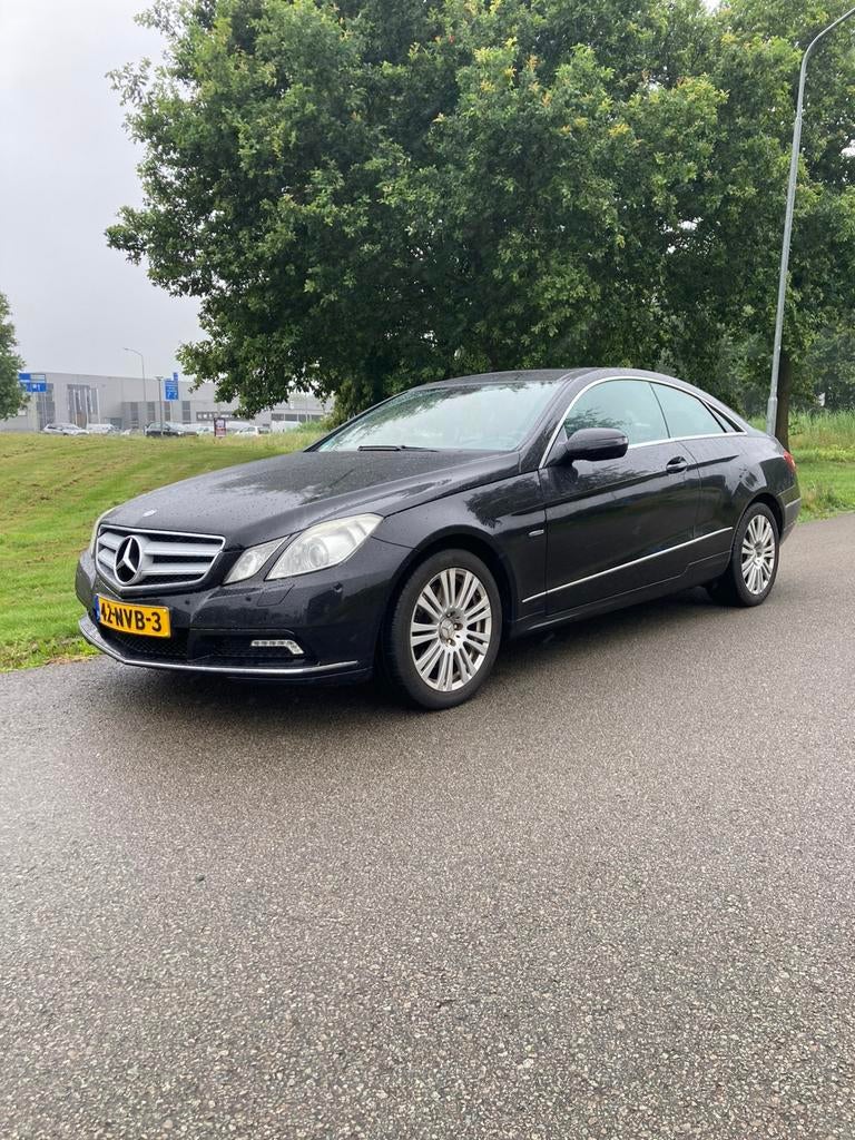 Mercedes-Benz E-Klasse 3.5 E350 CGI Coupe AUT 2009 Zwart, Automaat, Achterwielaandrijving, 1800 kg, 4 stoelen