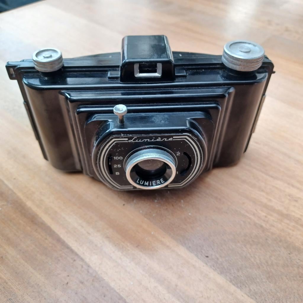 Lumière Lutac – Franse bakelieten klassieker 620 film, Ophalen of Verzenden, Gebruikt, Compact, Overige Merken