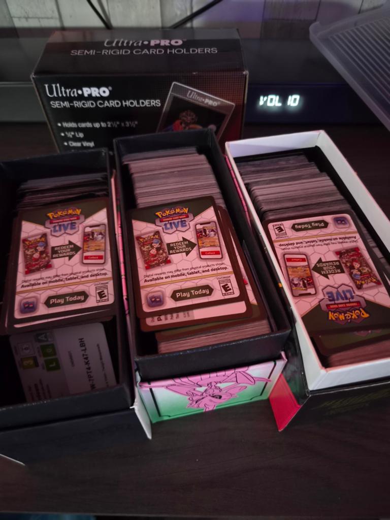 Pokemon Code Kaarten in ETBs, Ophalen