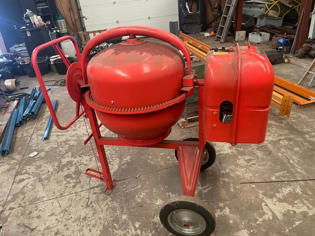 Nieuwe betonmolen met benzine motor Lescha SM 165 G, Ophalen of Verzenden, Nieuw