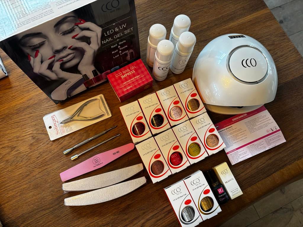 CCO Shellac Gellak Startersset met UV/LED Lamp, Overige kleuren, Ophalen of Verzenden, Zo goed als nieuw, Handen en Nagels