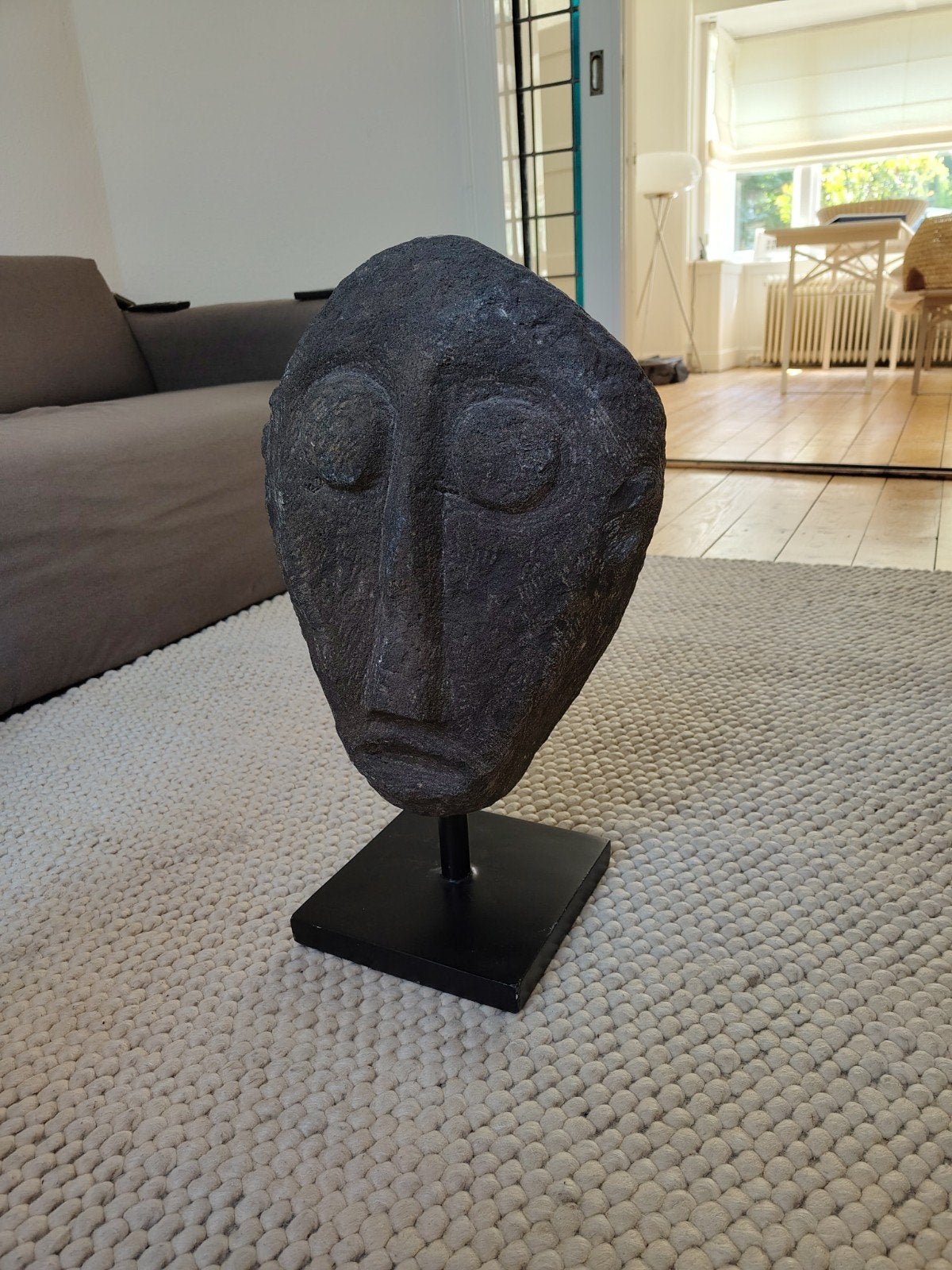 Uniek stenen beeld op sokkel, Antiek en Kunst, Ophalen, Overige onderwerpen, Masker, 20 - 50 cm