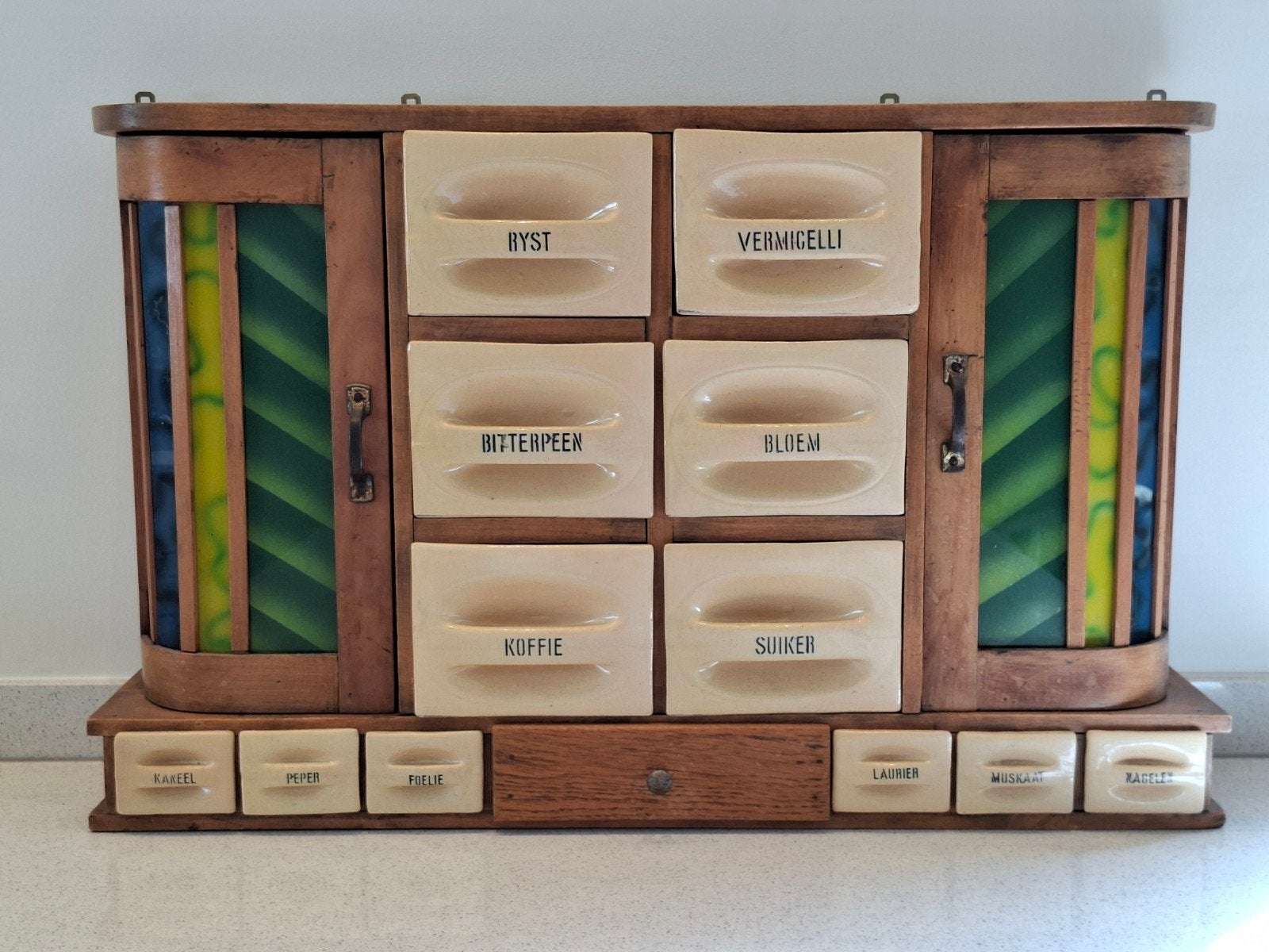 Prachtige keuken kruidenkast (antiek, retro, art deco)), Ophalen