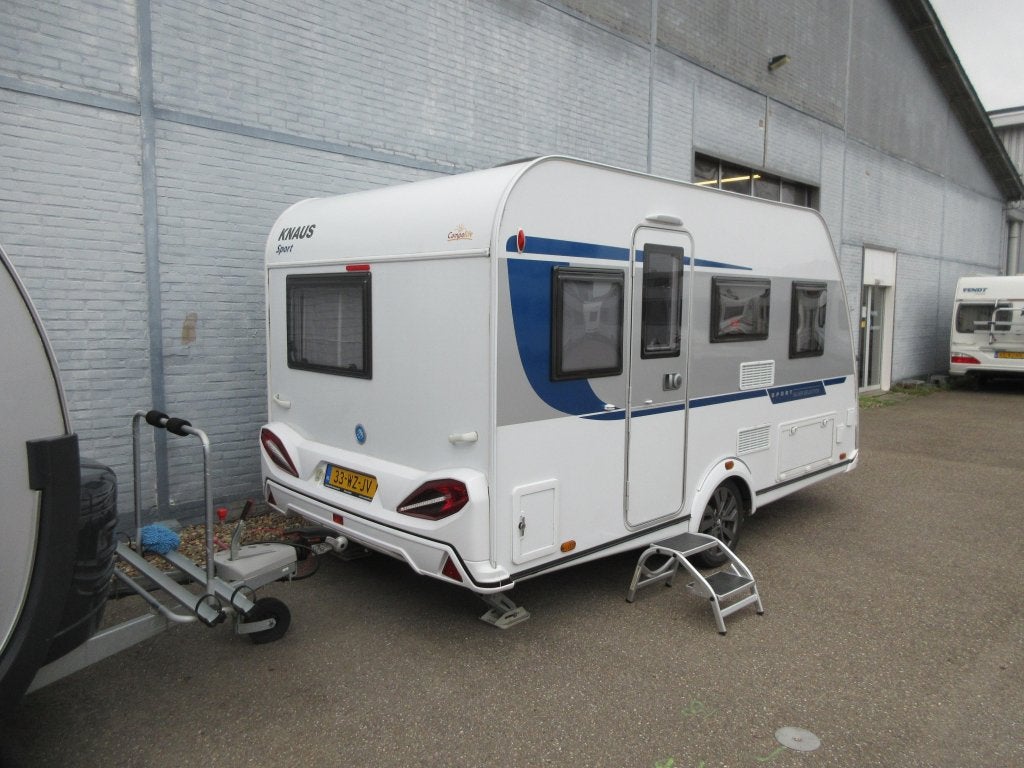 Knaus Sport Silver Selection 400 QD MET MOVER EN VOORTENT, Caravans en Kamperen, Fietsenrek, Dwarsbed, Treinzit, Tot en met 3