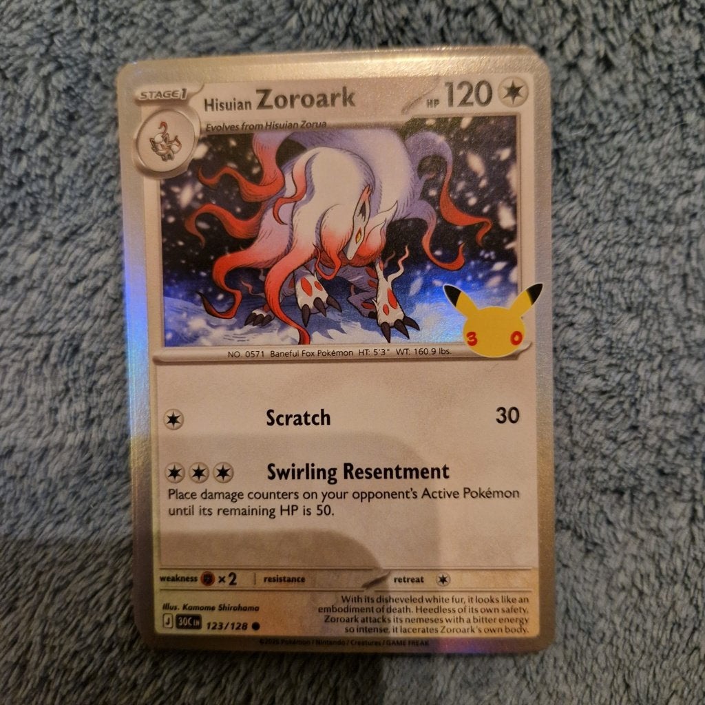 Hisuian Zoroark 123/128 Pokémon 30th Celebration holo, Ophalen of Verzenden, Zo goed als nieuw, Losse kaart, Foil