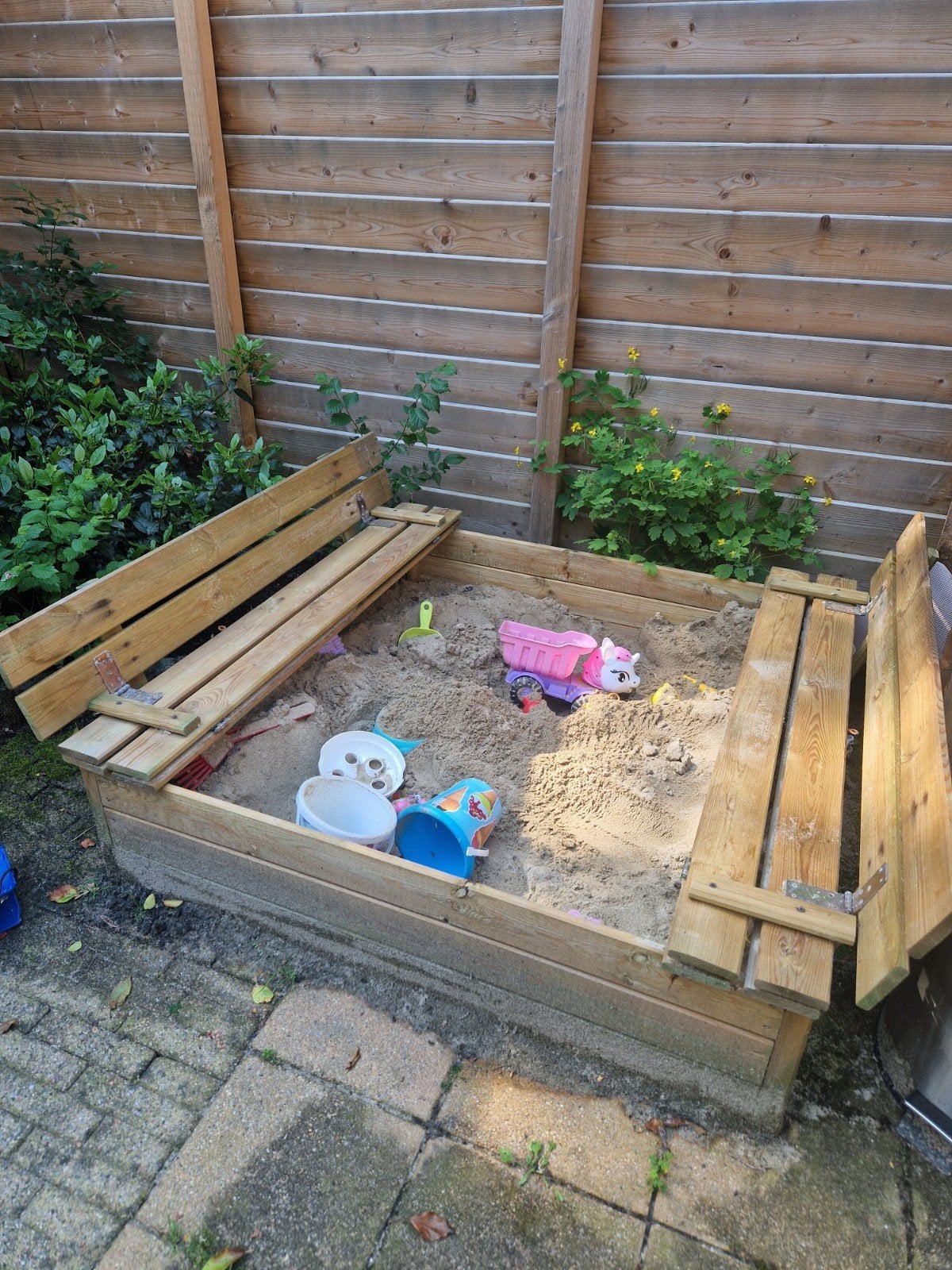 Zandbak compleet met zand, speelgoed en zeil, Ophalen