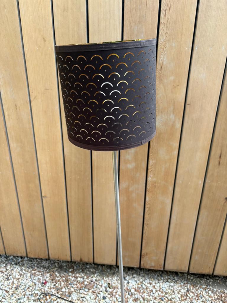 Vloerlamp / staande lamp met metalen voet, Ophalen, Zo goed als nieuw, 150 tot 200 cm