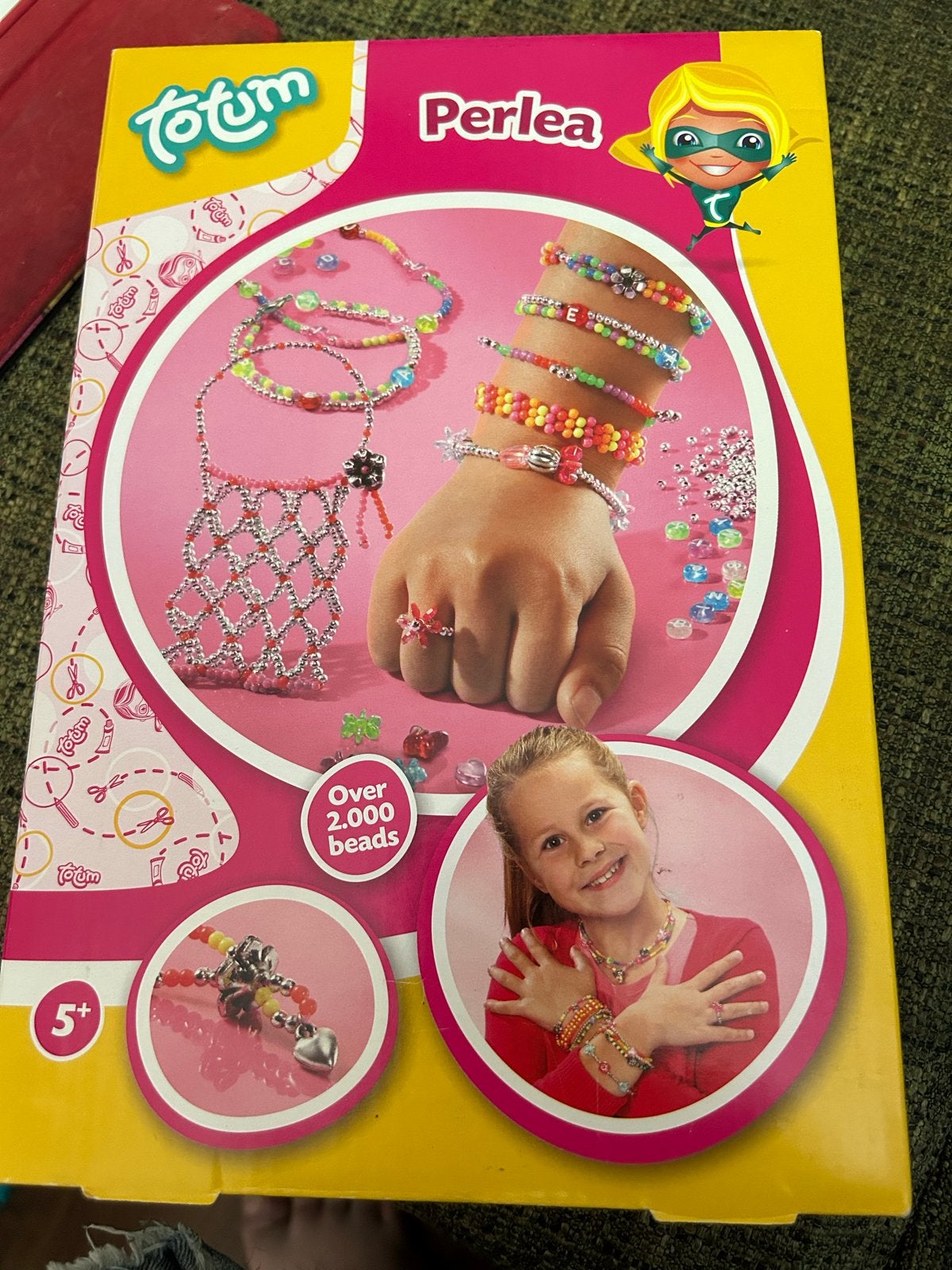 Totum Perlea Kralenset - Meer dan 2000 kralen voor armbandje, Ophalen of Verzenden, Nieuw, Kraal