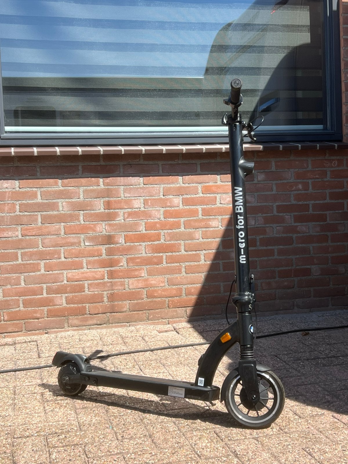Unieke BMW e-step - Micro for BMW, Ophalen, Zo goed als nieuw, Elektrische step (E-scooter)