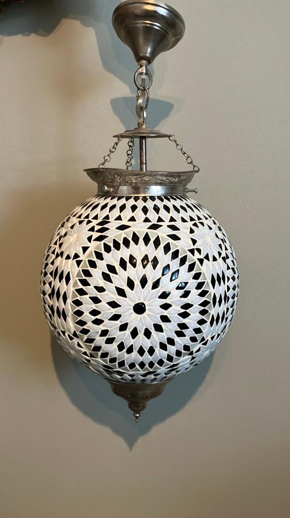Oosterse Mozaïek Hanglamp - Wit/Zwart, Huis en Inrichting, Lampen | Hanglampen, Ophalen, Oosterse hanglamp / Art Deco Hanglamp