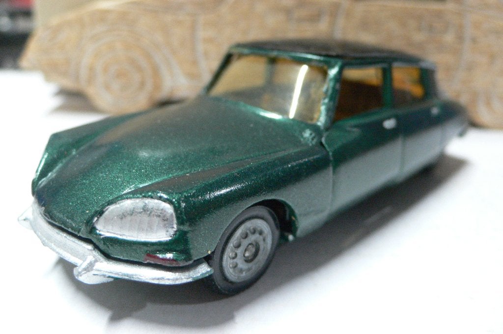 citroen ds 19 politoys metaal- gersestaureerd- 1/43, Verzenden, Gebruikt, Auto, Overige merken