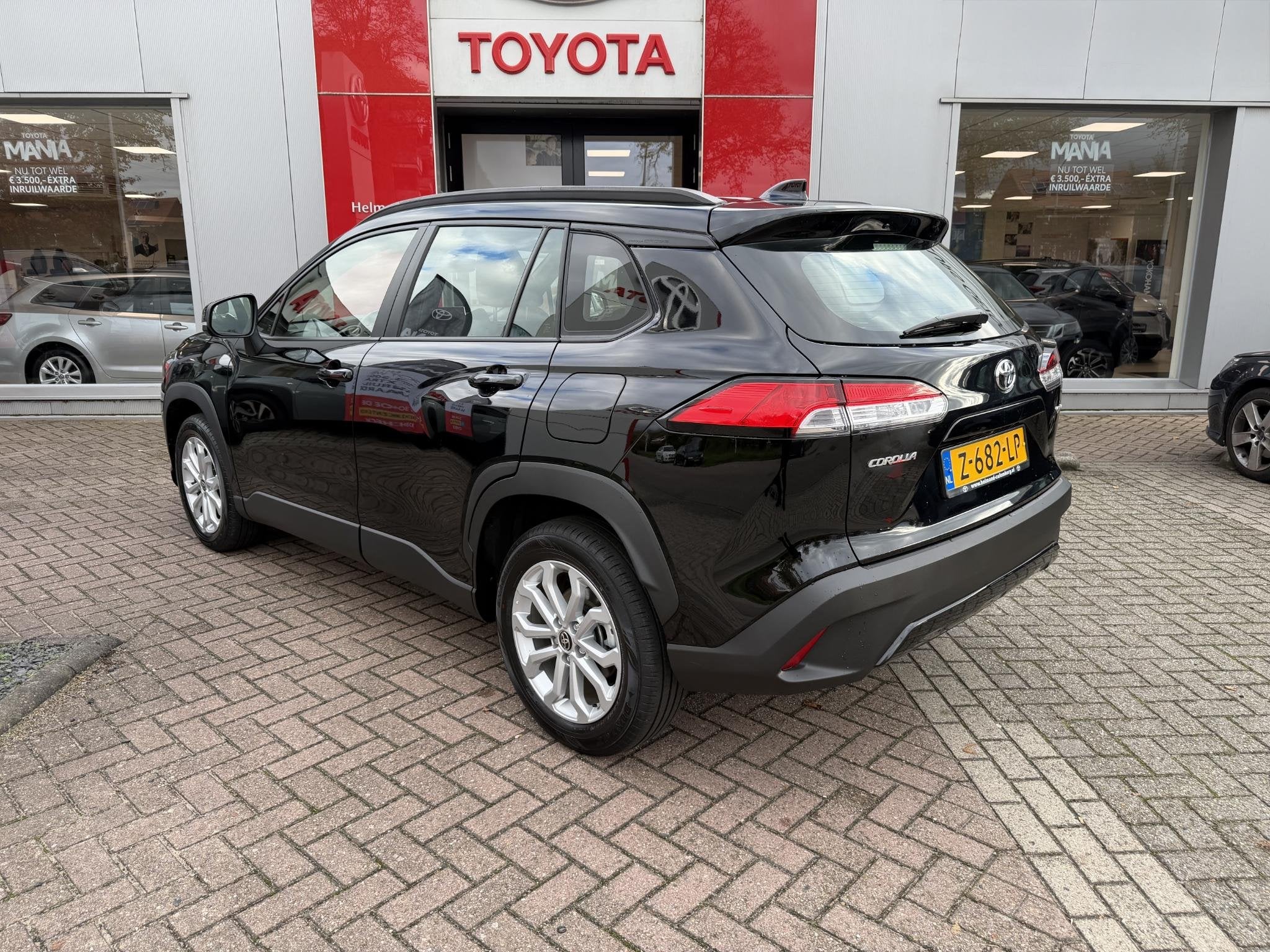 Toyota Corolla Cross Hybrid 140 Active Keyless | Achteruitri, Stof, Gebruikt, Zwart, Origineel Nederlands