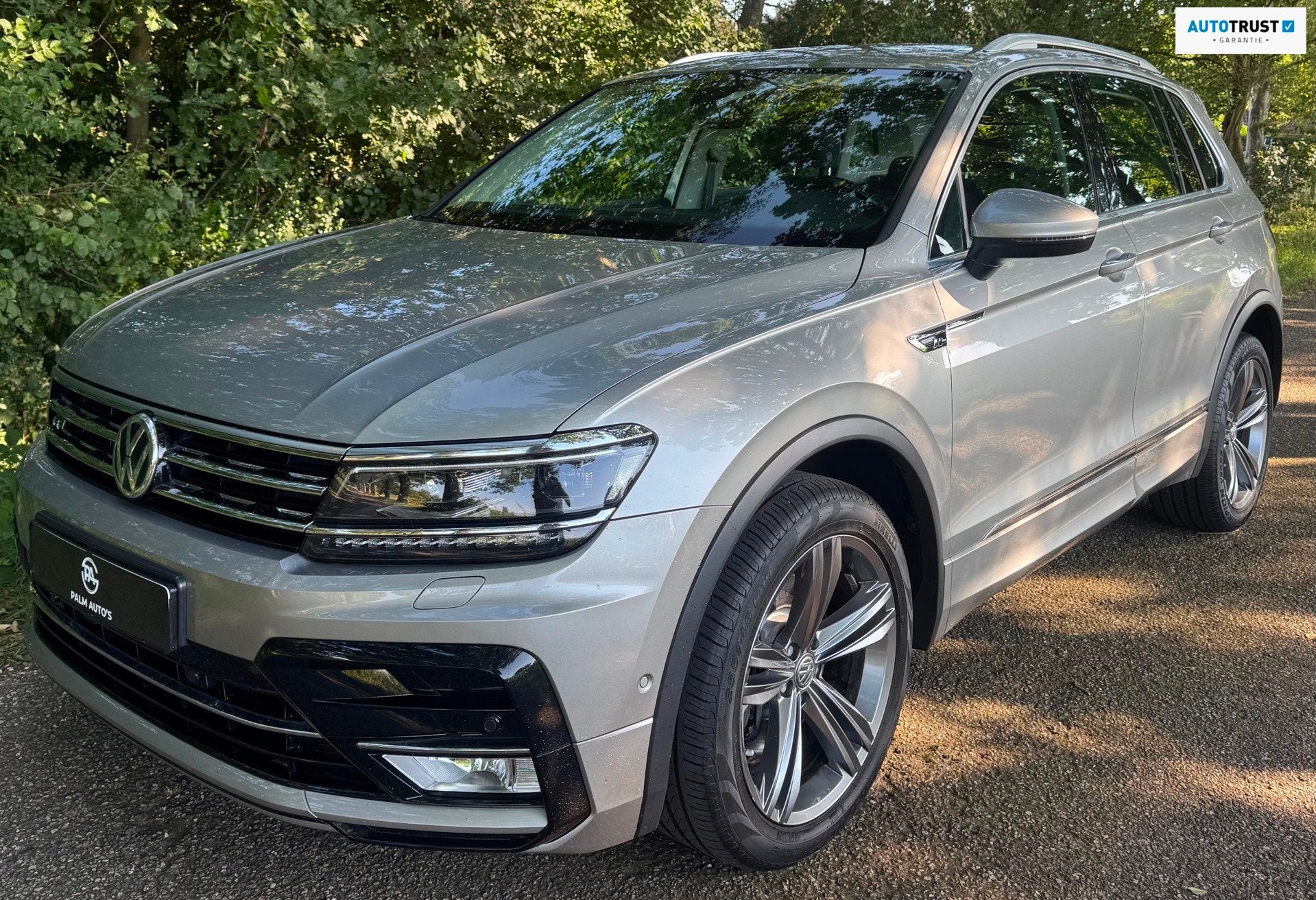 Volkswagen TIGUAN 2.0 TSI 4Motion R-LINE 2017 AUTOMAAT NAVI, Auto's, Dealer onderhouden, Stof, Gebruikt, 4 cilinders