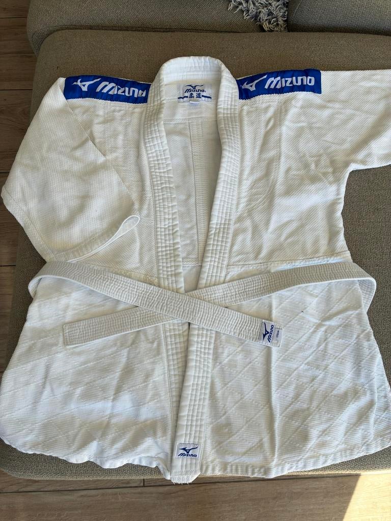 Mizuno Judo Pak - Maat 170cm, Sport en Fitness, Vechtsporten en Zelfverdediging, Judo, Vechtsportpak, Zo goed als nieuw, Maat M