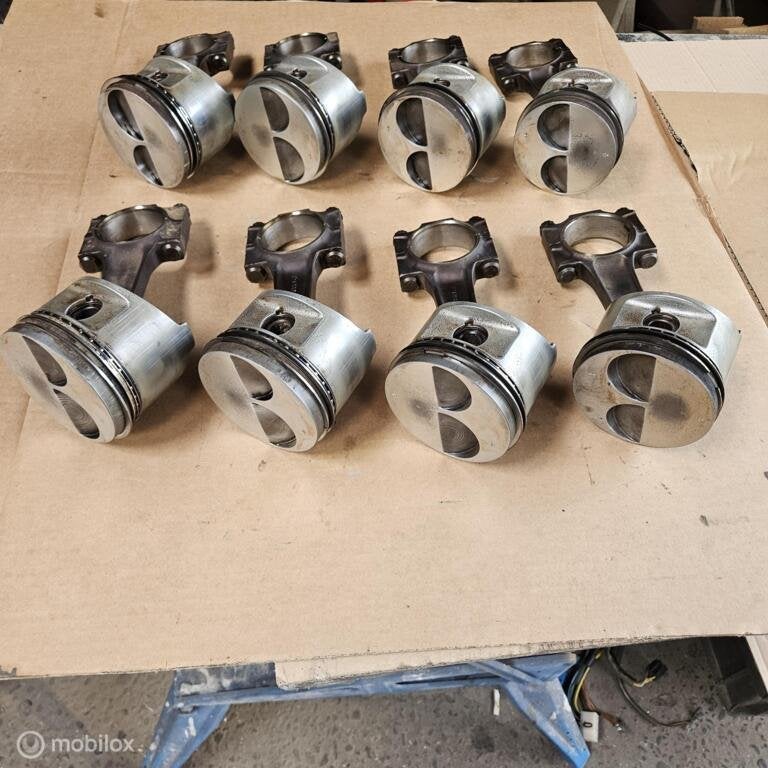 Set zuigers origineel Porsche 928 S, Gebruikt, Porsche, Ophalen of Verzenden