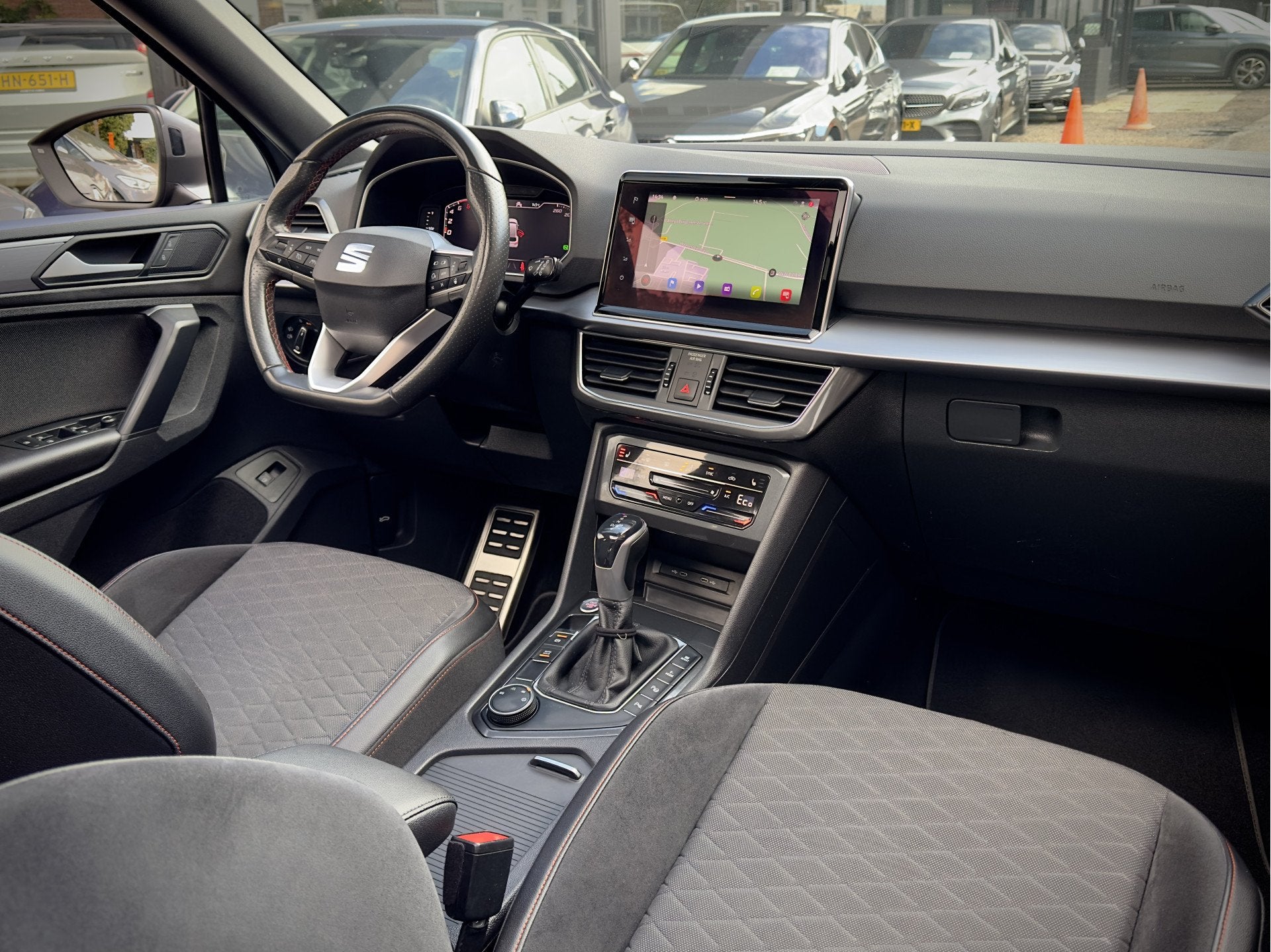 SEAT Tarraco 1.4 TSI FR e-Hybrid AUT6 PHEV PANODAK SPORT-INT, Auto's, Euro 6, 4 cilinders, 150 pk, Alcantara