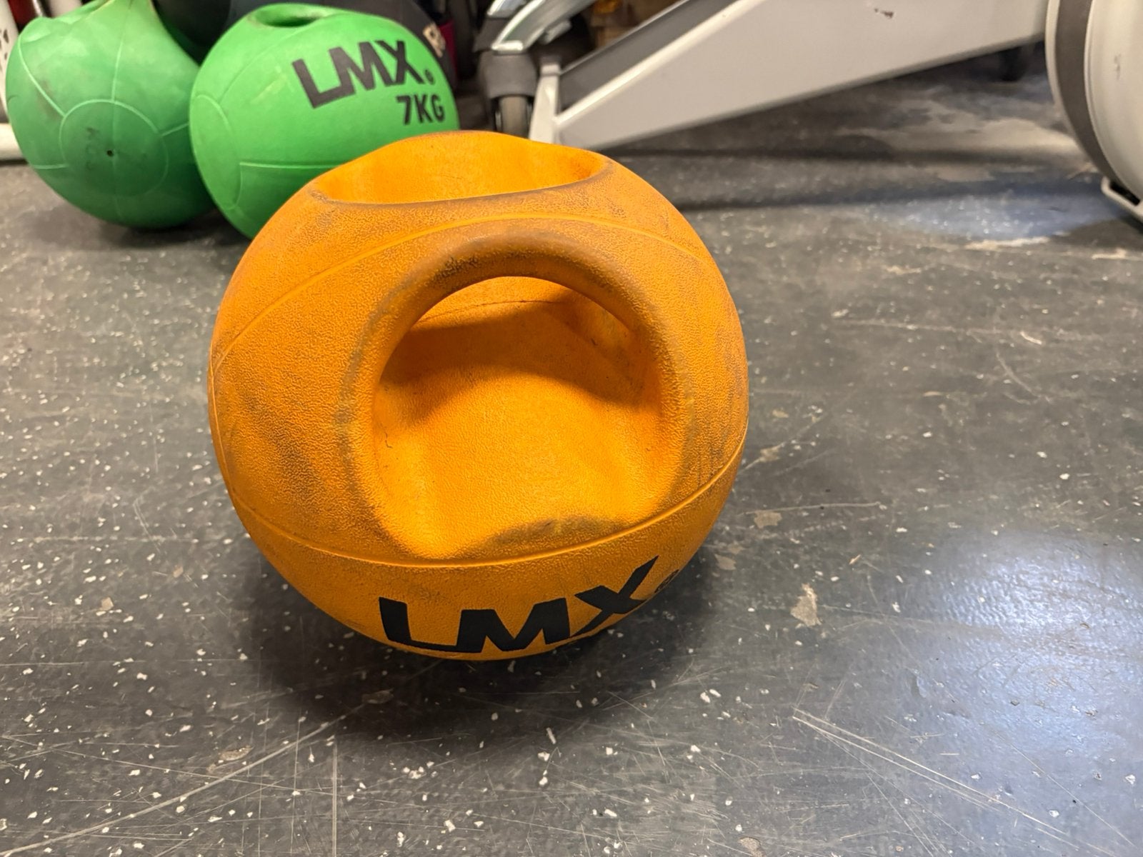 Lmx 8 kg dubbel grip medicine bal gewicht, Gebruikt, Ophalen of Verzenden, Bal, Lmx