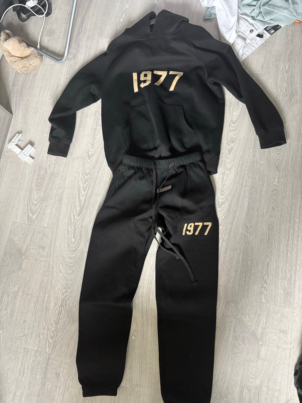 Essentials Fear of God 1977 Trainingspak Zwart, Kleding | Heren, Ophalen of Verzenden, Zo goed als nieuw, Maat 48/50 (M)