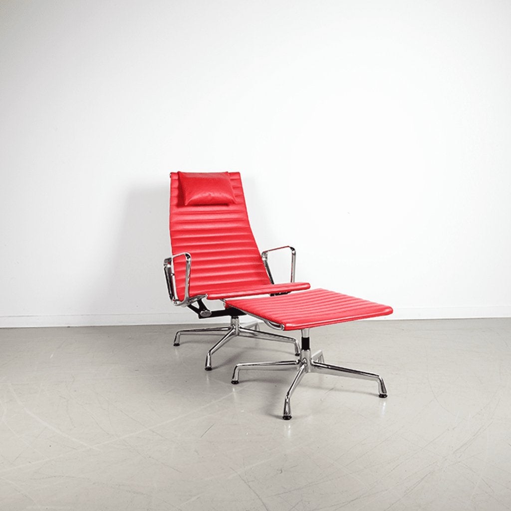 Vitra Eames EA 124 Fauteuil Rood Leer - Chroom + Hocker, Niet ingevuld, Zo goed als nieuw, Niet ingevuld, Niet ingevuld