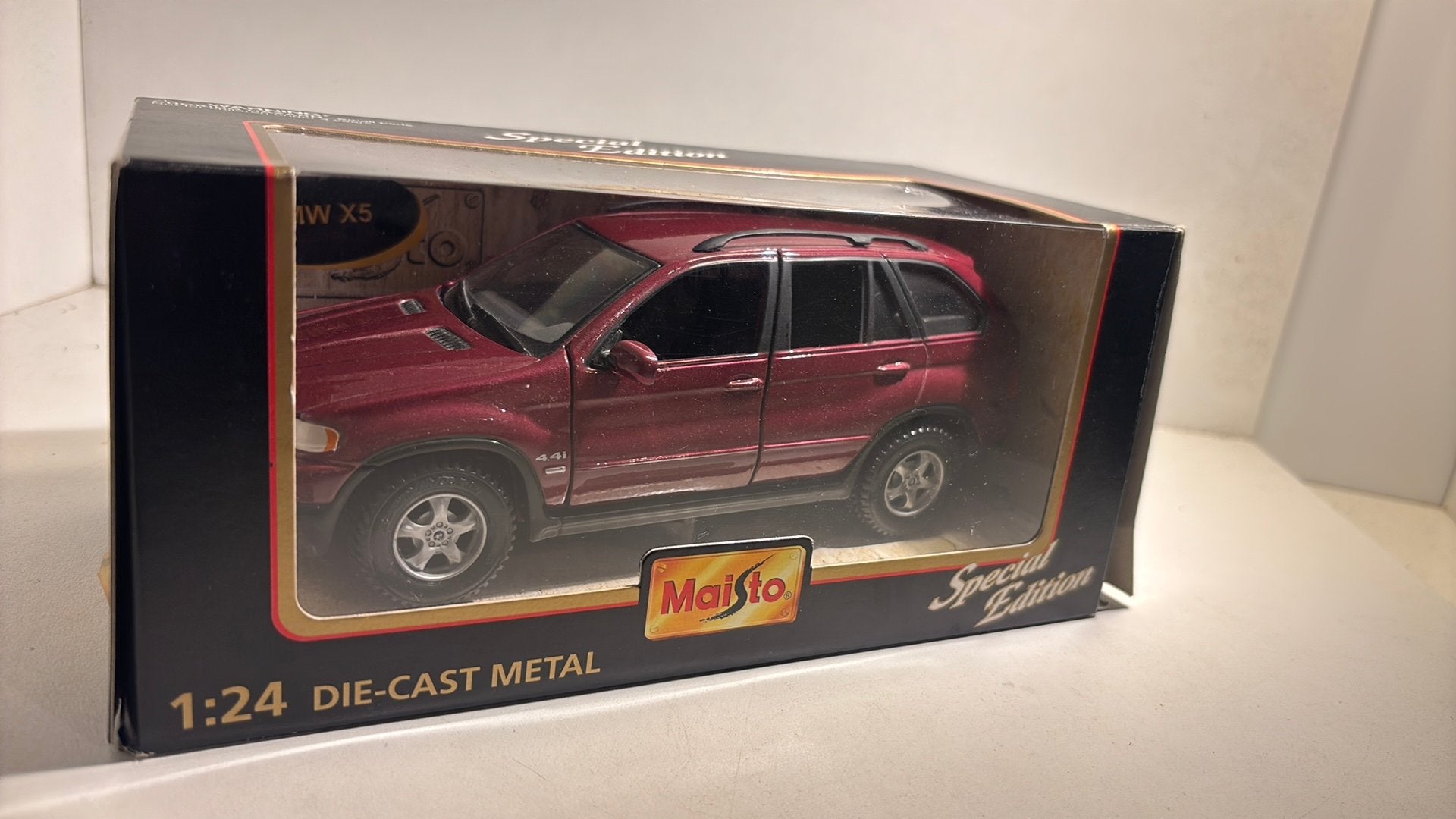 Bmw x5 maisto 1.24, Maisto, Ophalen of Verzenden, A, A