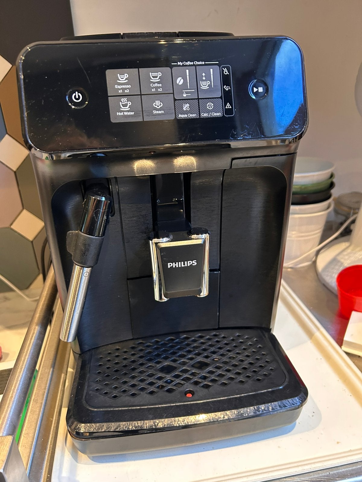 Philips 2200 Serie EP2220/10 – volautomatische koffiemachine, Witgoed en Apparatuur, Koffiezetapparaten, Stoompijpje, Gebruikt