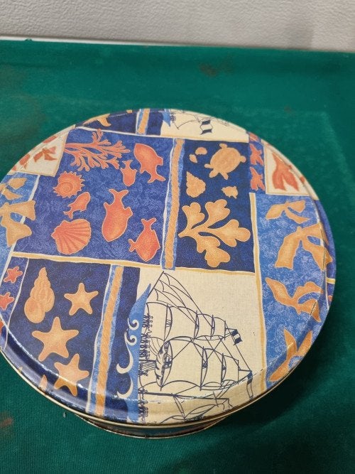 koekblik met vissen rond, Ophalen of Verzenden