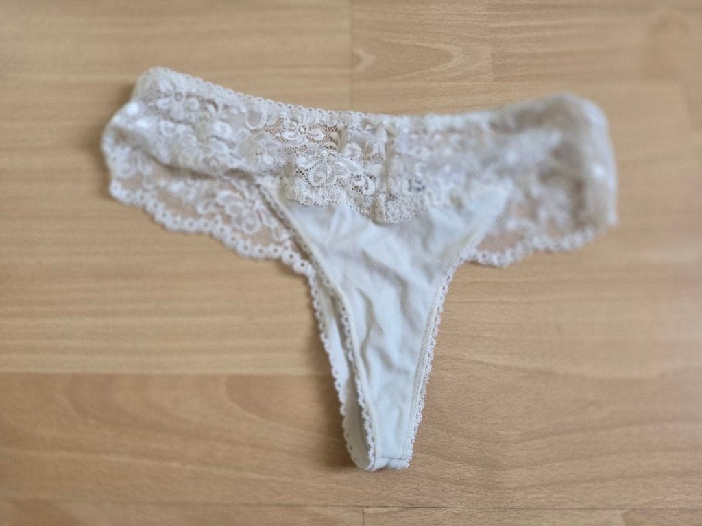 Witte Kant String van Nuance maat EU 36/38, Ophalen of Verzenden, Wit, String