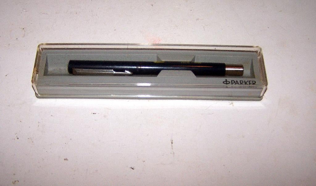 Mooie Parker pen in doos. Nwst., Diversen, Schrijfwaren, Ophalen of Verzenden, Nieuw