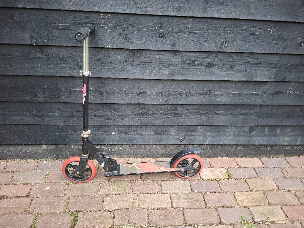 Step met grote wielen, Fietsen en Brommers, Ophalen, Gebruikt, Gewone step, Onbekend