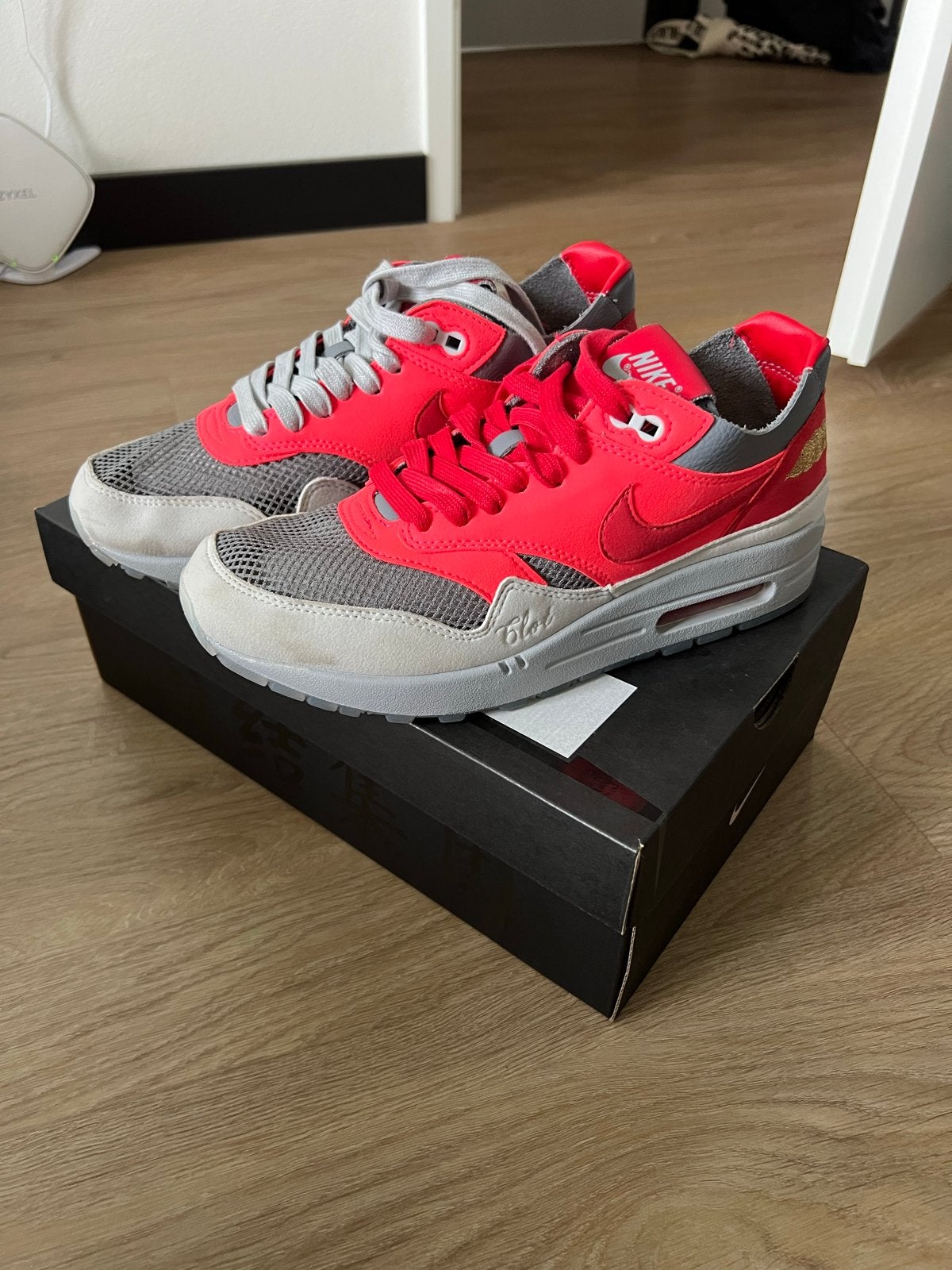 Nike Air Max 1 Clot - Maat 39 - Goede staat, Ophalen of Verzenden, Gedragen, Rood, Sneakers of Gympen