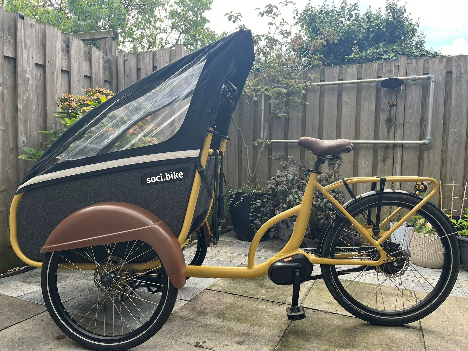 SociBike elektrische bakfiets – Okergeel – slechts 1.084 km!, 4 kinderen of meer, Zo goed als nieuw, Elektrisch, Schijfrem