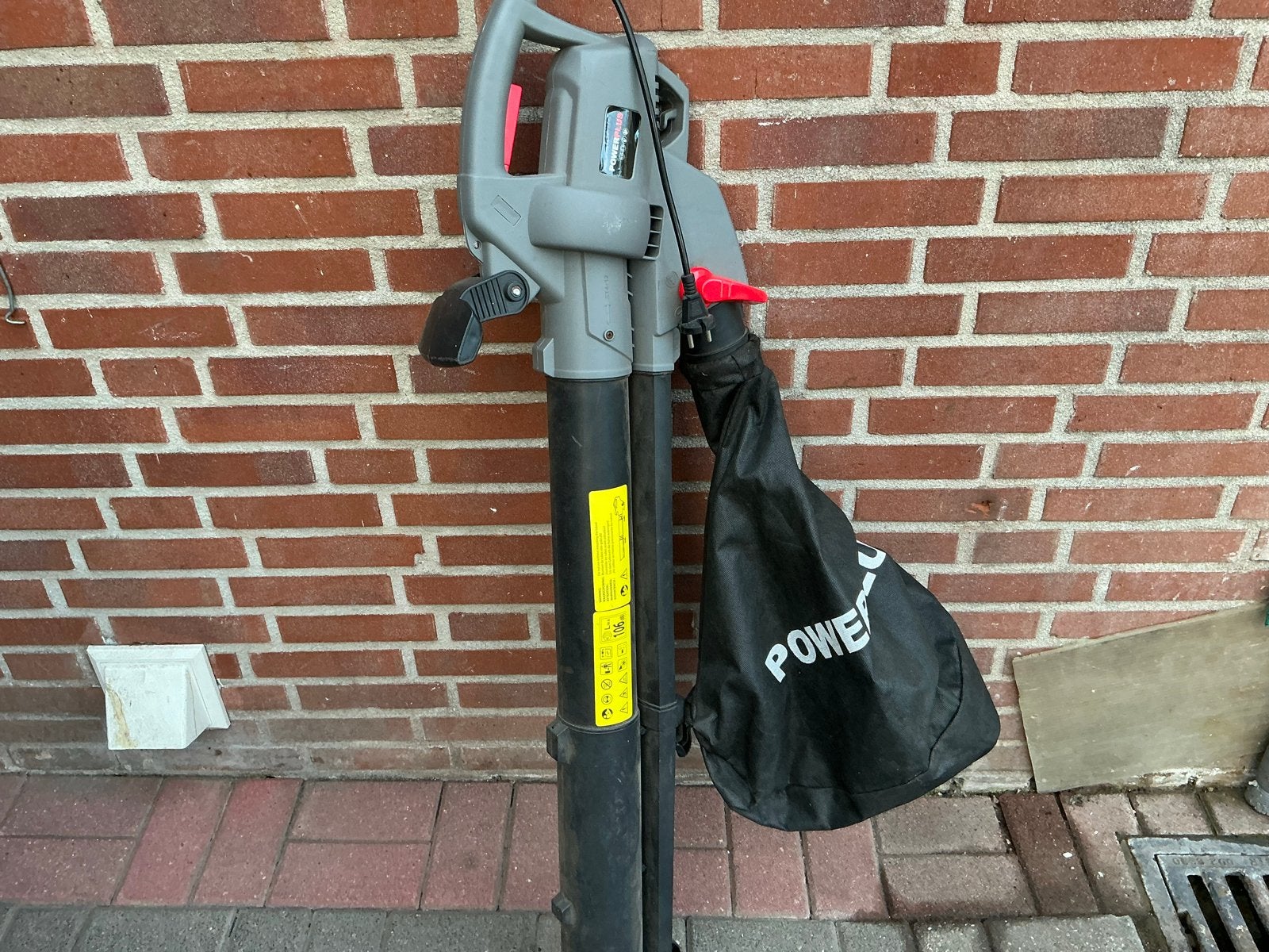 Bladzuiger en Opvangzak.  €5,00, Gebruikt, Handgedragen, Ophalen of Verzenden, Met opvangzak