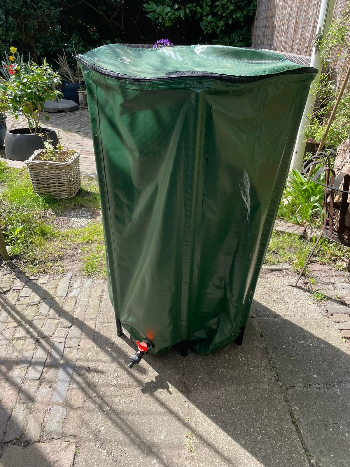 Opvouwbare regenton, Tuin en Terras, Regentonnen, 150 liter of meer, Ophalen, Zo goed als nieuw