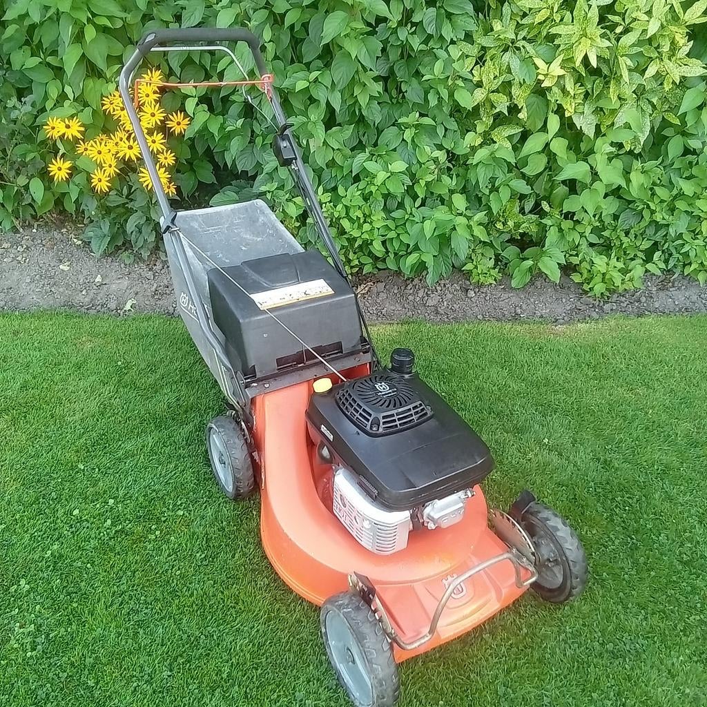 HUSQVARNA PRO GRASMAAIER ZELFRIJDEND BENZINE MAAIER, Tuin en Terras, Grasmaaiers, Ophalen, Cirkelmaaier, Gebruikt, Opvangbak