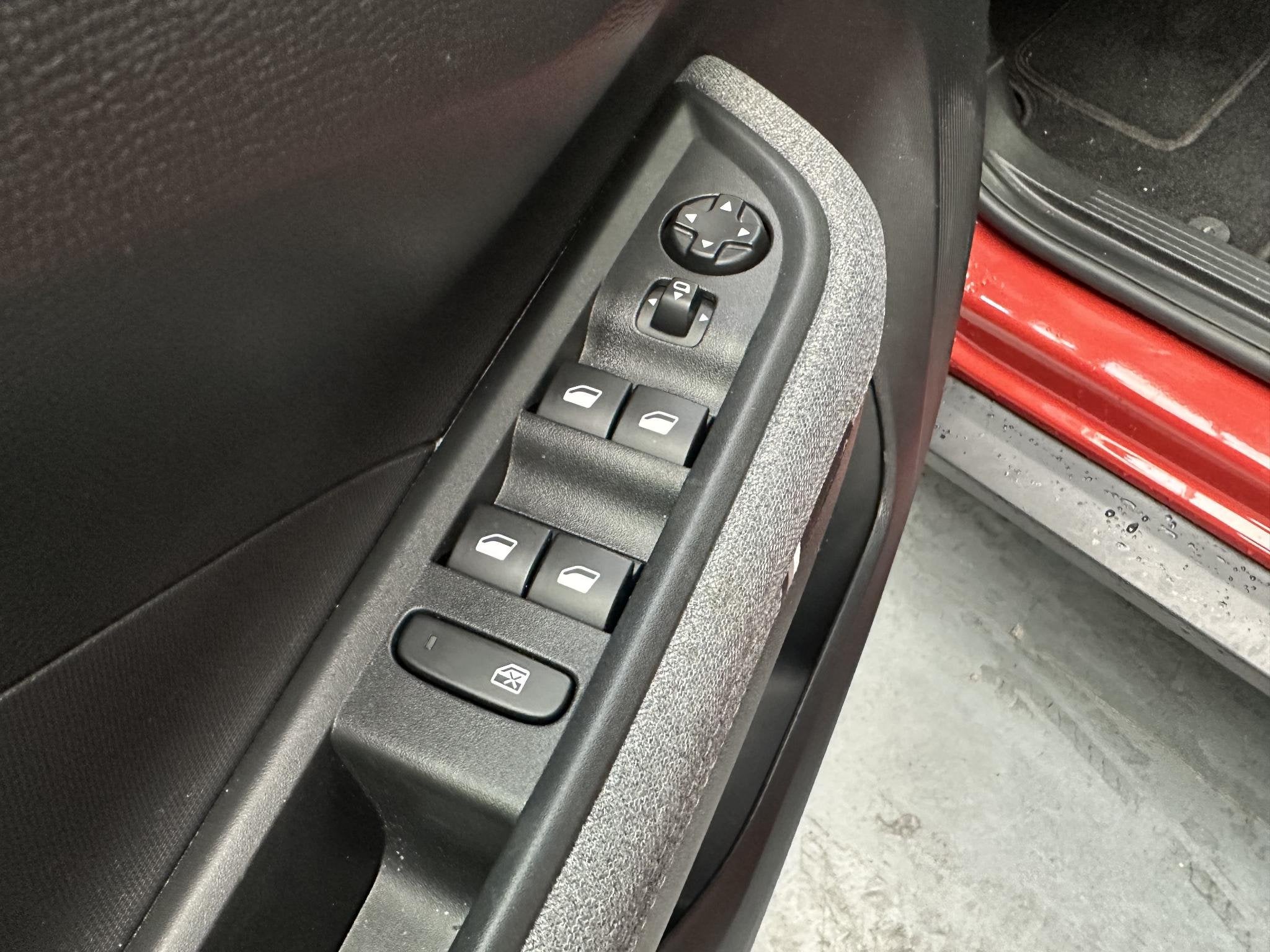 Opel Frontera Electric GS 44 kWh Slechts 4120 KM! Veel optie, Auto's, Stof, Gebruikt, Overige kleuren, 44 kWh