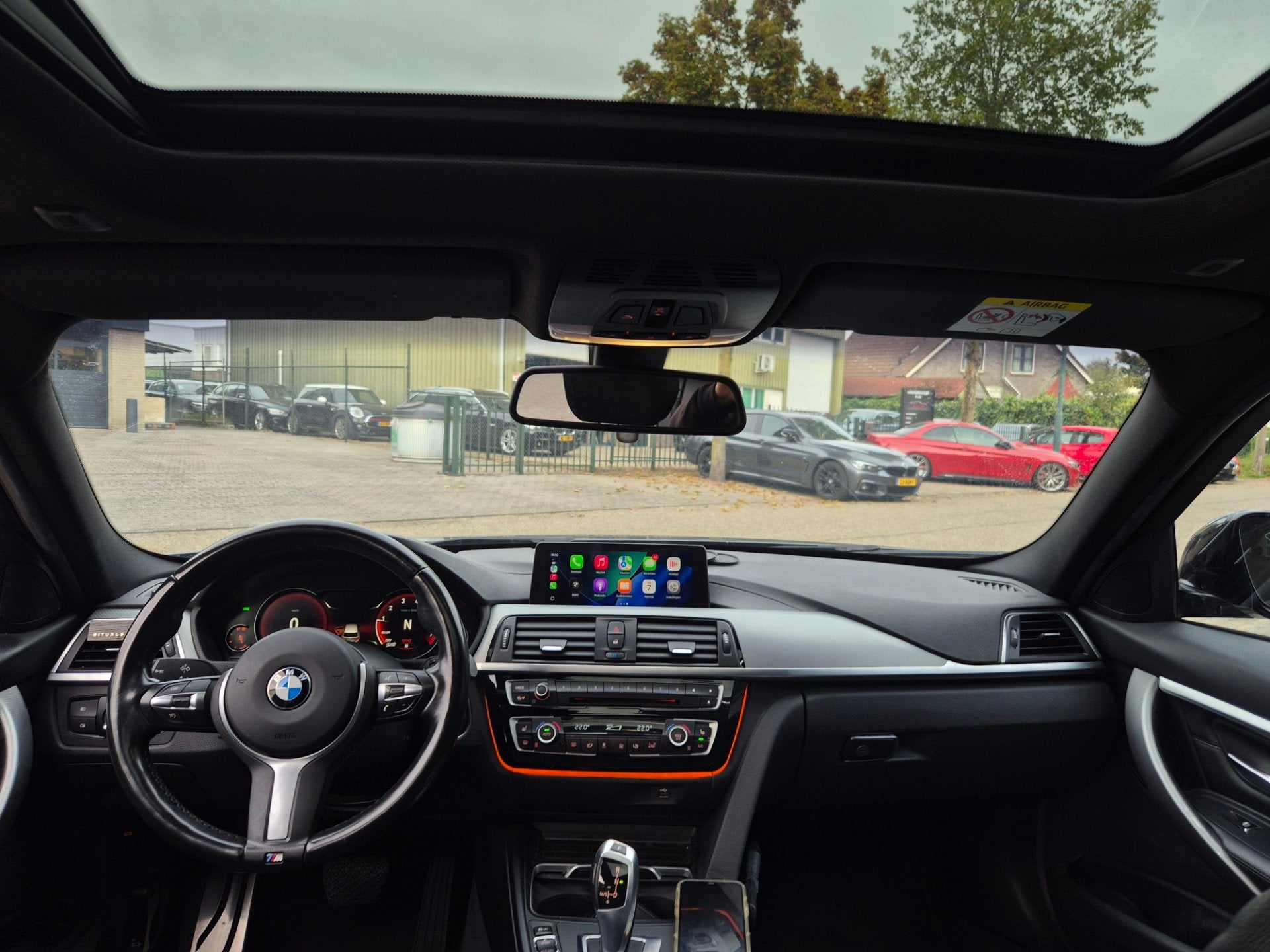 BMW 3-serie Touring M Sport High Executive Panorama Trekhaak, Automaat, Dealer onderhouden, Gebruikt, 1465 kg