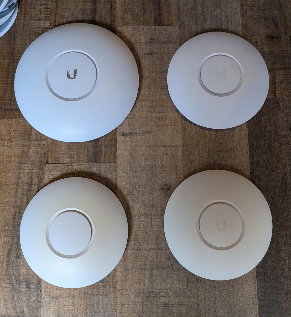 Ubiquiti UniFi UAP-AC-Lite (3x) + UAP-AC-Pro (1x) WiFi, Computers en Software, Accesspoints, Ophalen of Verzenden, Gebruikt, UniFi Ubiquiti